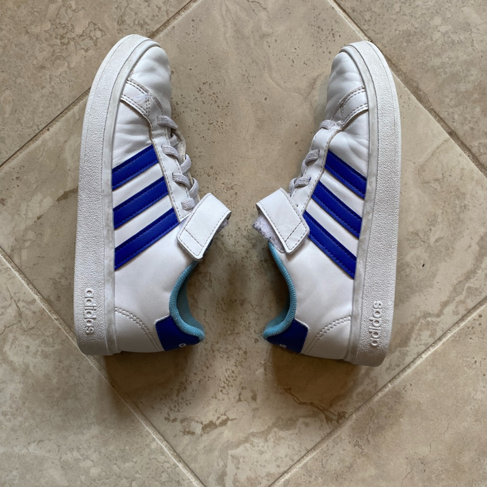 Adidas youth size 2 shoes
